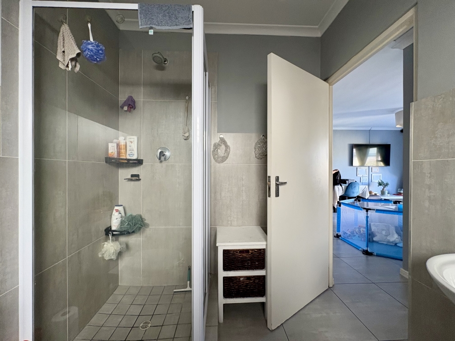 2 Bedroom Property for Sale in Parklands Western Cape